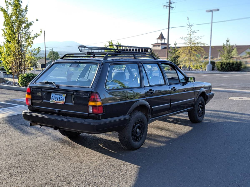 Illustration for article titled At $4,000, Would Owning This 1988 Volkswagen Quantum Syncro Wagon be Totally Rad?